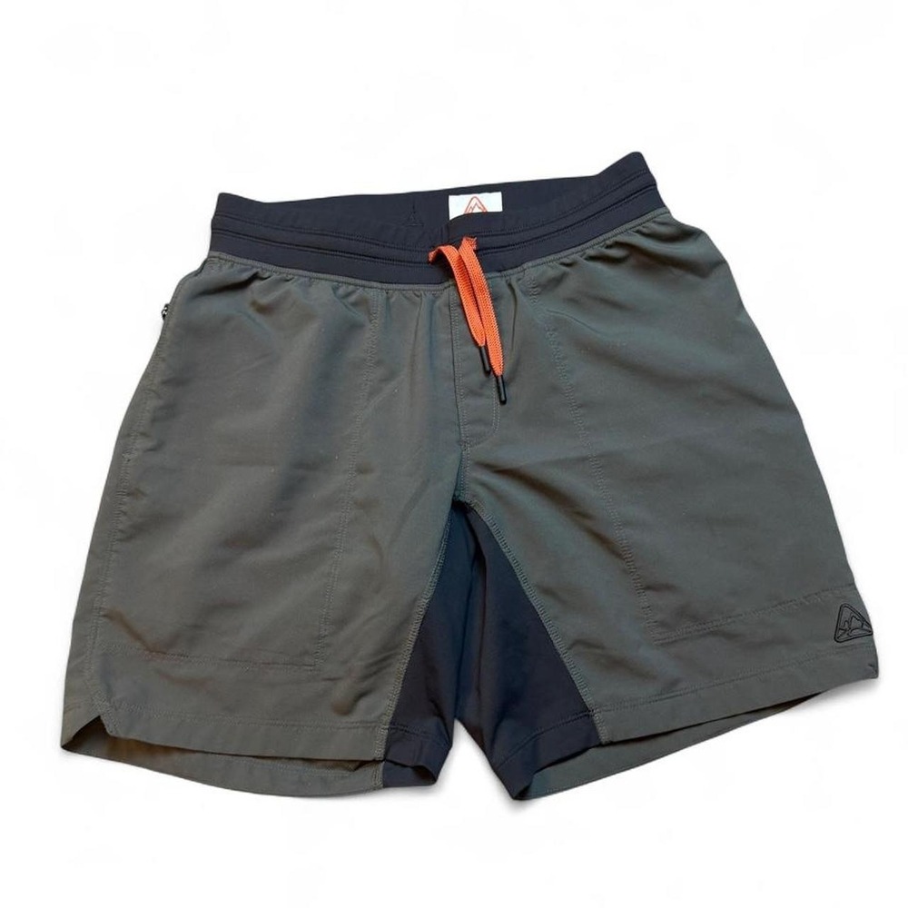LIVSN Shorts Medium Gray 8 Inseam Elastic Waist Hiking Running Gym Hiking